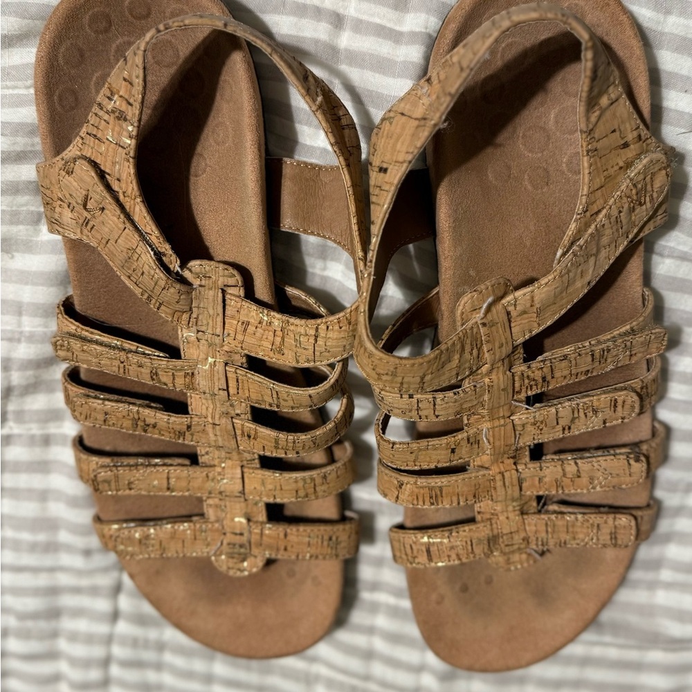 Vionic Women’s Tan Sandals size 11